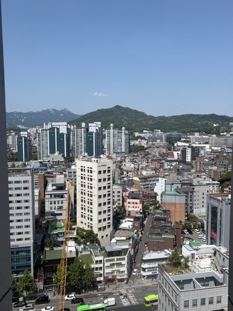 Staying at Holiday Inn Express Seoul Hongdae Near AREX hongdae hotel city view