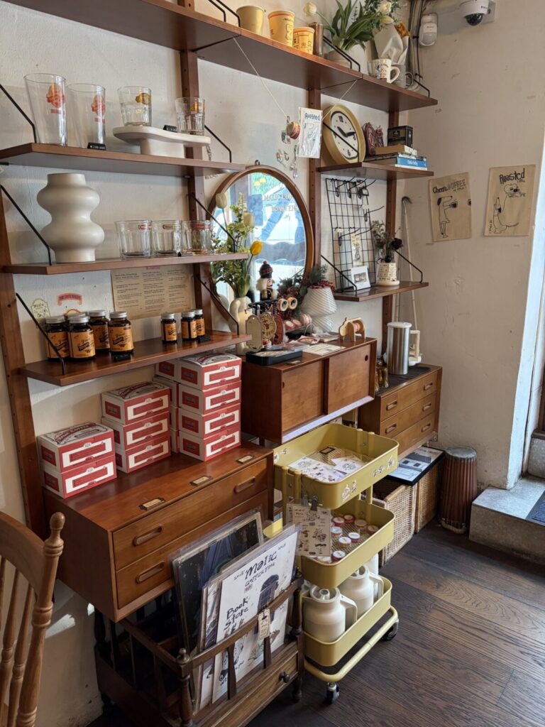 Cozy Hidden Café in Hongdae, Seoul | Malic Coffee hongdae cafe review