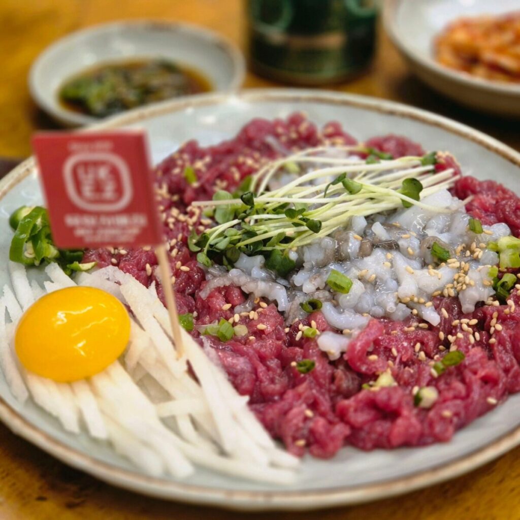 Zamezip Review: What to Expect at Gwangjang Market's Famous Yukhoe Restaurant yukhoe